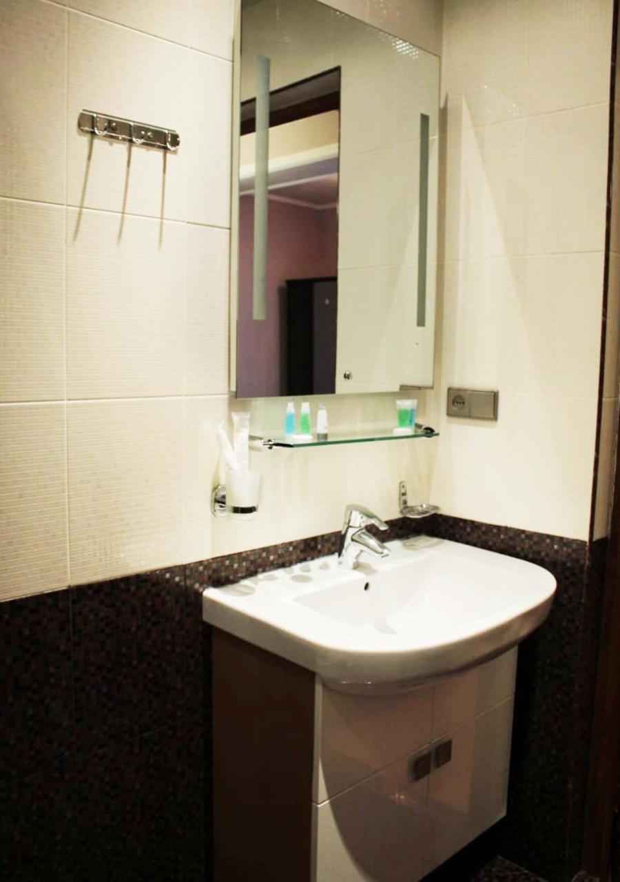 Geo Inn Hotel Tbilissi Extérieur photo